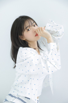解开护士的乳罩